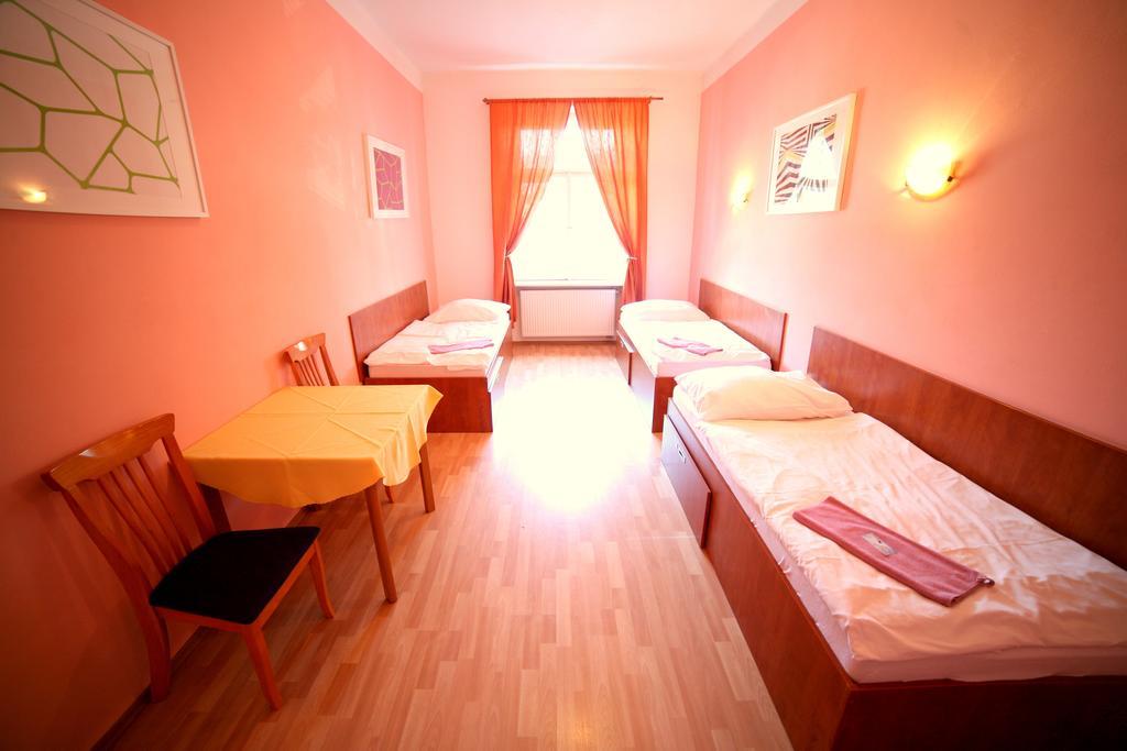 Leon Hotel 3*